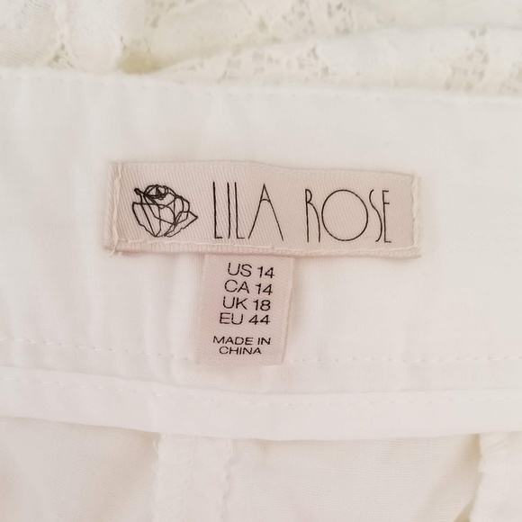 White Lacy Pin Up  Shorts By Lila Rose Size 14 - Picture 3 of 8